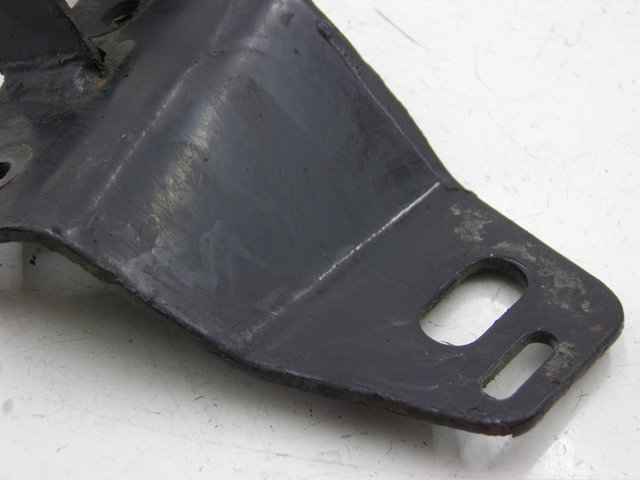 photo de UCHWYT TŁUMIKA YAMAHA SR 125 (1982 - 2003) - Inny kąt widzenia