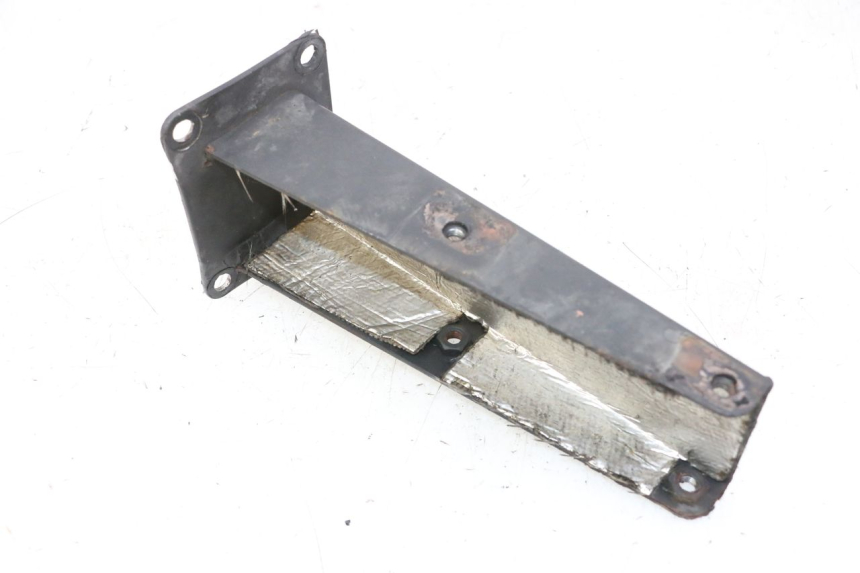 photo de UCHWYT TŁUMIKA QUADRO 4 4D 350 (2015 - 2018) - Zoom stanu zużycia