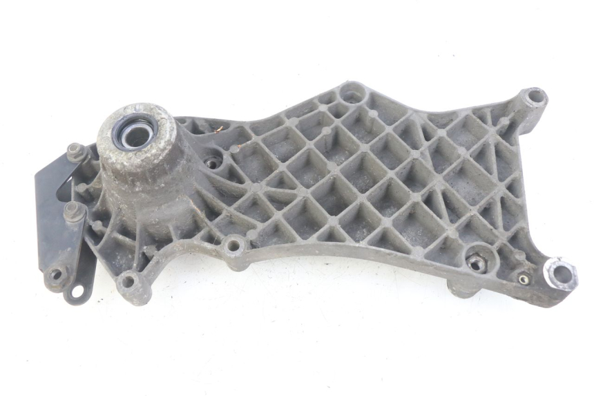 photo de UCHWYT TŁUMIKA APRILIA ATLANTIC 500 (2002 - 2003) - Zbliżenie techniczne