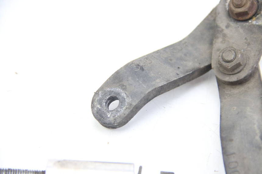 photo de UCHWYT TŁUMIKA DERBI BOULEVARD 50 (2009 - 2006) - Punkty mocowania