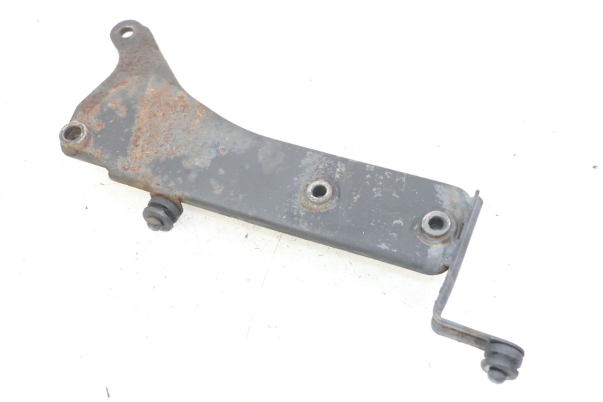 photo de UCHWYT TŁUMIKA DAELIM BESBI 125 (2007 - 2008) - Szczegół części