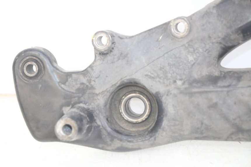 photo de UCHWYT TŁUMIKA KYMCO DINK STREET 125 (2009 - 2014) - Zoom stanu zużycia