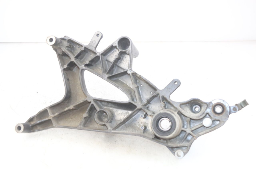 photo de UCHWYT TŁUMIKA KYMCO DOWNTOWN ABS 125 (2015 - 2017) - Szczegół części