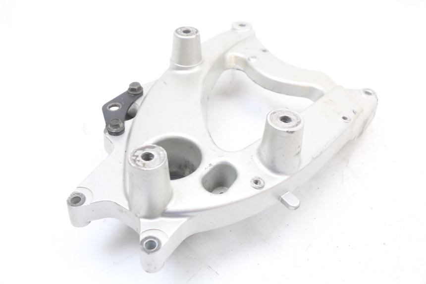 photo de UCHWYT TŁUMIKA LONGJIA EASY MAX 125 (2020 - 2024) - Inny kąt widzenia