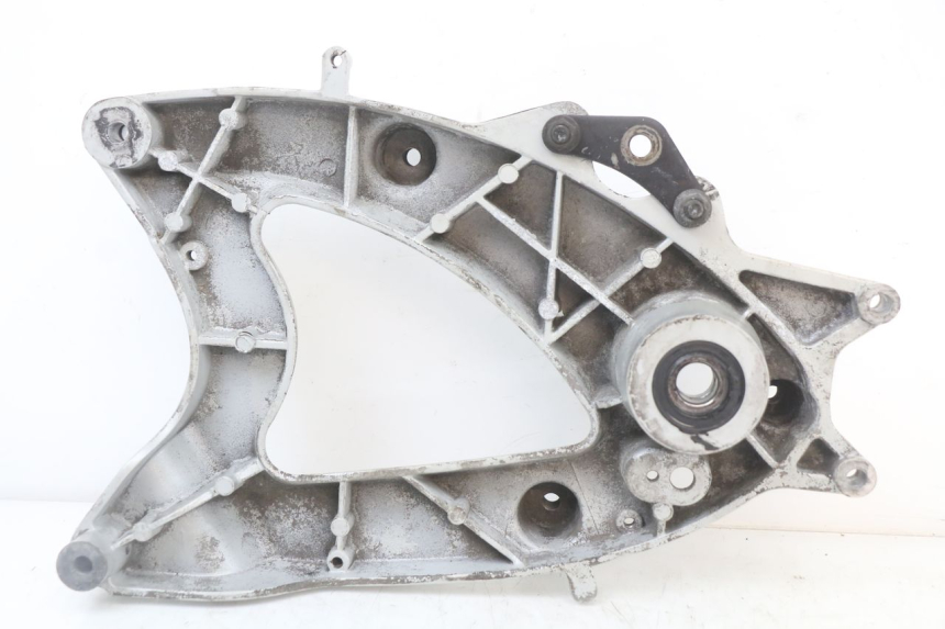 photo de UCHWYT TŁUMIKA LONGJIA EASY MAX 125 (2020 - 2024) - Zbliżenie techniczne