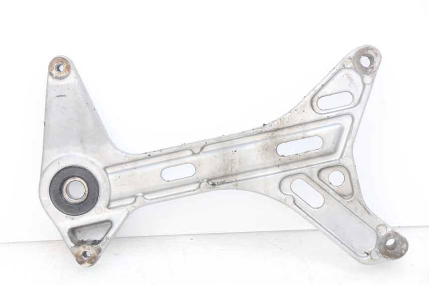 photo de UCHWYT TŁUMIKA HONDA FES PANTHEON 2T 125 (1998 - 2002) - Widok główny