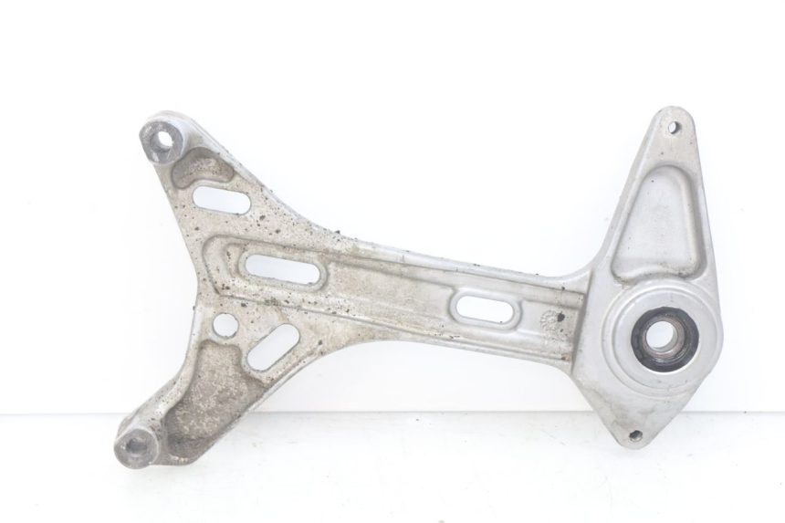 photo de UCHWYT TŁUMIKA HONDA FES PANTHEON 2T 125 (1998 - 2002) - Szczegół części