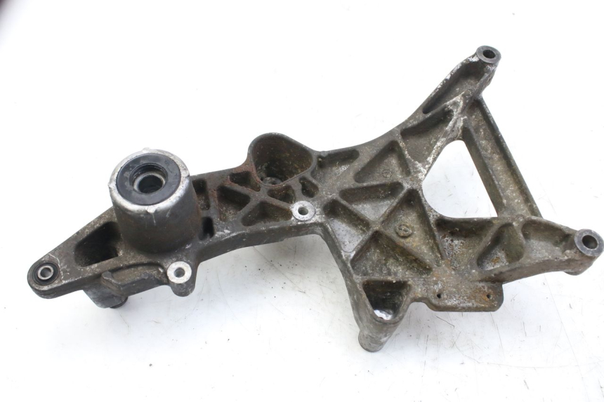 photo de UCHWYT TŁUMIKA HONDA FES S-WING SWING ABS 125 (2007 - 2015) - Zoom stanu zużycia