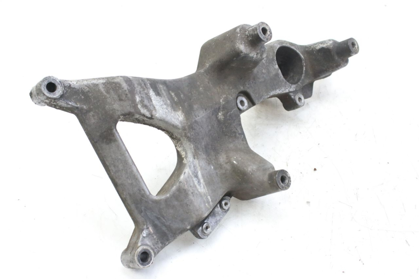 photo de UCHWYT TŁUMIKA HONDA FES S-WING SWING ABS 125 (2007 - 2015) - Stan powierzchni