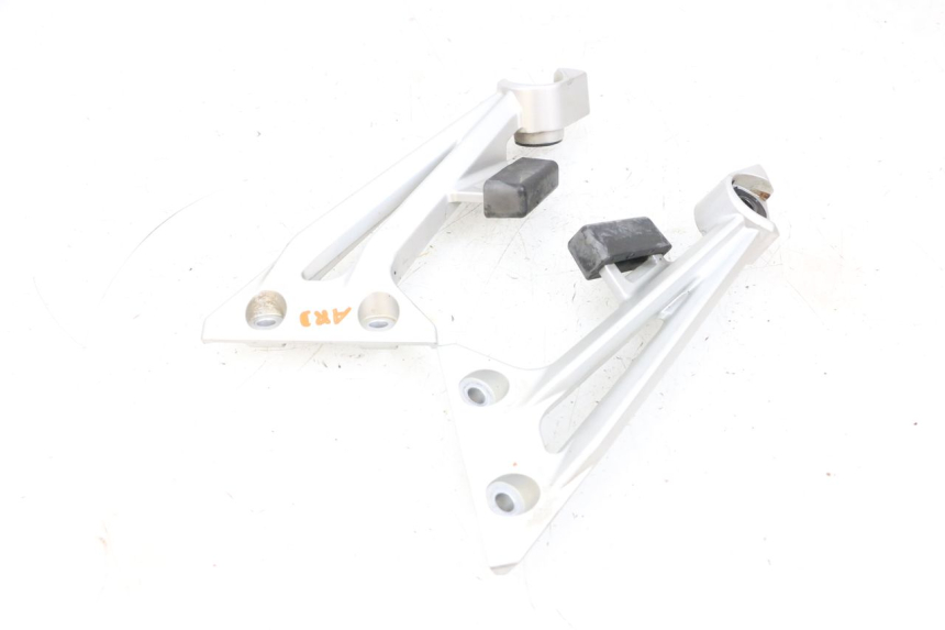 photo de UCHWYT TŁUMIKA YAMAHA FJR ABS 1300 (2006 - 2012) - Część sprawdzona