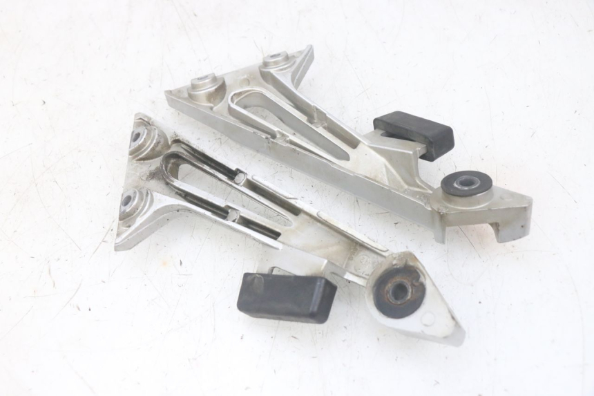 photo de UCHWYT TŁUMIKA YAMAHA FJR ABS 1300 (2006 - 2012) - Zoom stanu zużycia