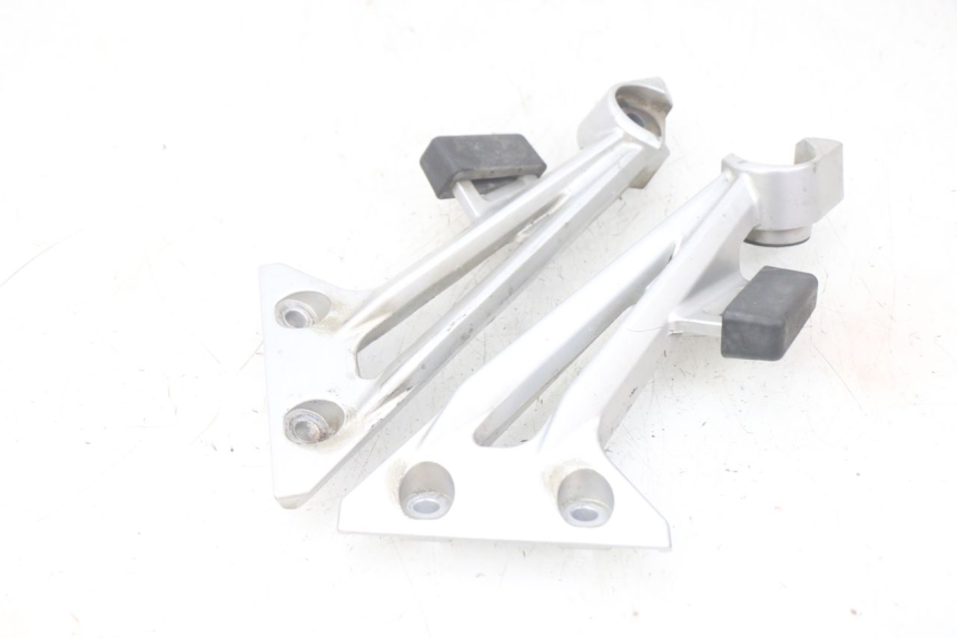 photo de UCHWYT TŁUMIKA YAMAHA FJR ABS 1300 (2006 - 2012) - Punkty mocowania