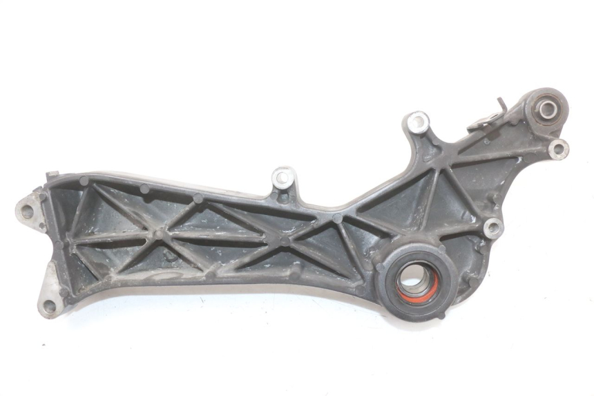 photo de UCHWYT TŁUMIKA HONDA FJS SILVER WING SILVERWING 400 (2005 - 2008) - Widok ogólny