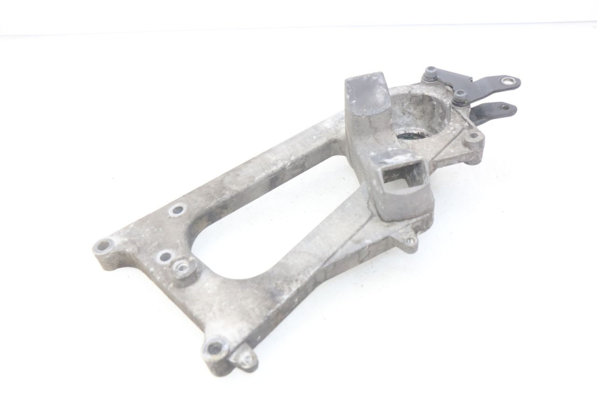 photo de UCHWYT TŁUMIKA PEUGEOT GEOPOLIS 400 (2007 - 2013) - Szczegół części