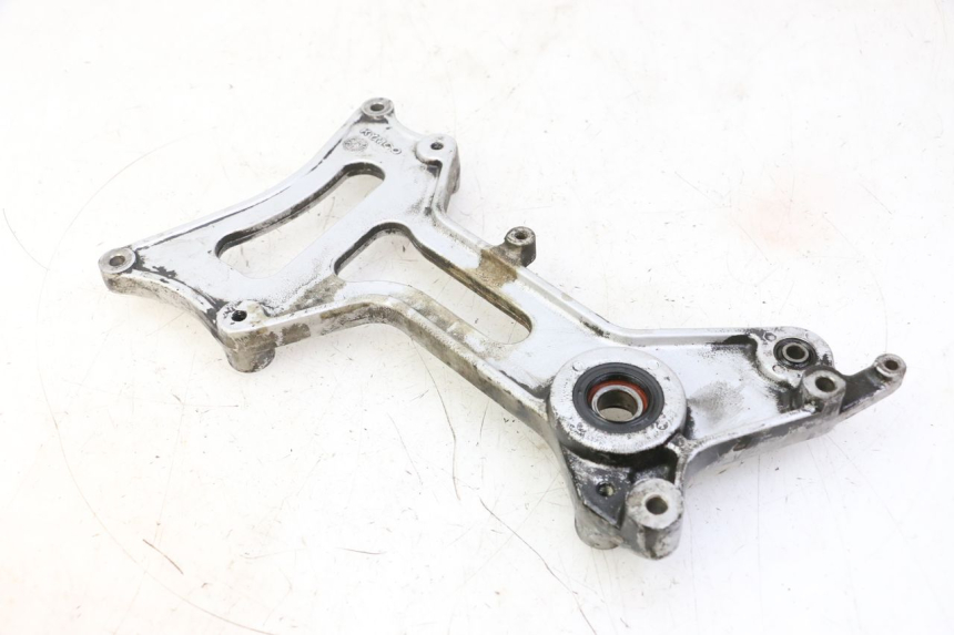 photo de UCHWYT TŁUMIKA KYMCO GRAND DINK 125 (2002 - 2007) - Szczegół części