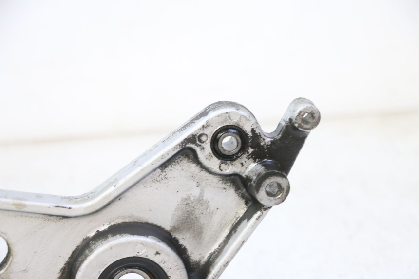 photo de UCHWYT TŁUMIKA KYMCO GRAND DINK 125 (2002 - 2007) - Widok ogólny