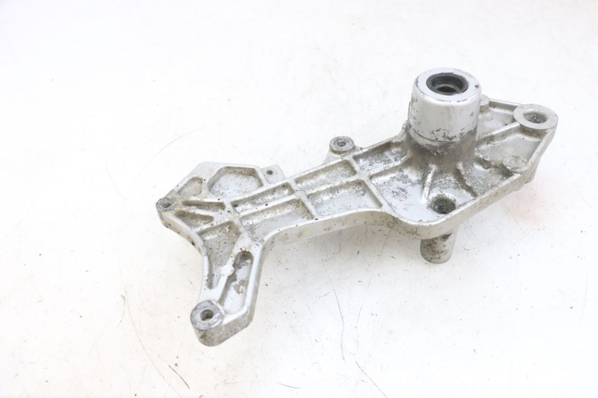 photo de UCHWYT TŁUMIKA SYM GTS EVO 125 (2009 - 2013) - Inny kąt widzenia