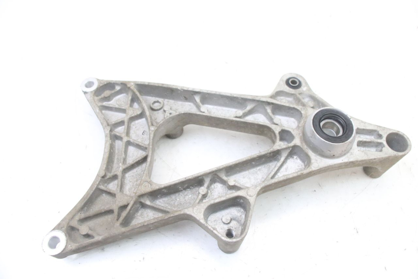 photo de UCHWYT TŁUMIKA HONDA PCX (JF57/JF64) 125 (2014 - 2018) - Inny kąt widzenia