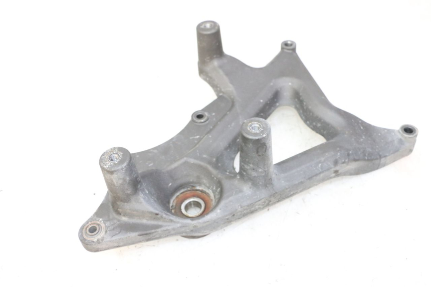 photo de UCHWYT TŁUMIKA SYM JOYMAX 125 (2010 - 2017) - Szczegół części