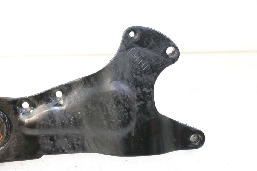 photo de UCHWYT TŁUMIKA LONGJIA SHARPY 125 (2020 - 2024) - Zoom stanu zużycia