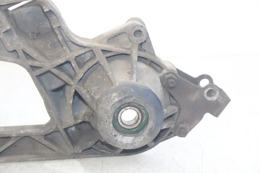 photo de UCHWYT TŁUMIKA PIAGGIO MP3 LT 400 (2007 - 2012) - Zoom stanu zużycia