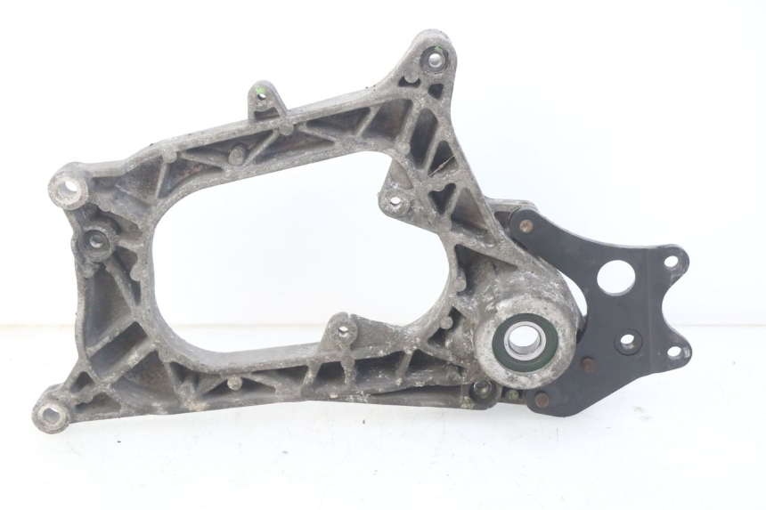 photo de UCHWYT TŁUMIKA PIAGGIO MP3 125 (2006 - 2014) - Widok ogólny