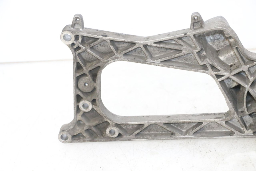 photo de UCHWYT TŁUMIKA PIAGGIO MP3 500 (2011 - 2015) - Szczegół części