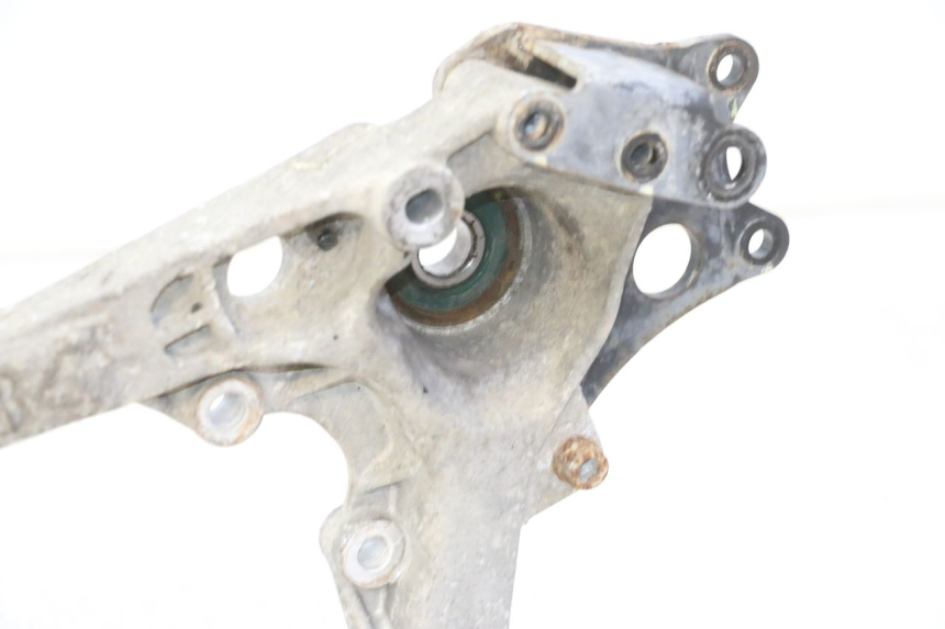 photo de UCHWYT TŁUMIKA PIAGGIO MP3 RL 250 (2006 - 2010) - Szczegół części