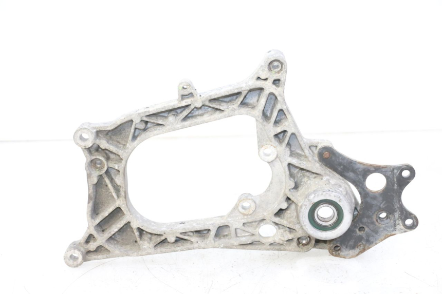 photo de UCHWYT TŁUMIKA PIAGGIO MP3 RL 250 (2006 - 2010) - Inny kąt widzenia