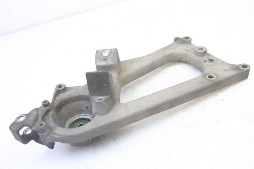 photo de UCHWYT TŁUMIKA PIAGGIO MP3 500 (2011 - 2015) - Szczegół części