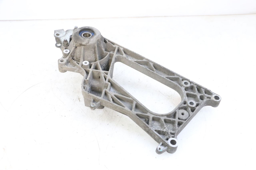 photo de UCHWYT TŁUMIKA PIAGGIO MP3 500 (2016 - 2018) - Szczegół części