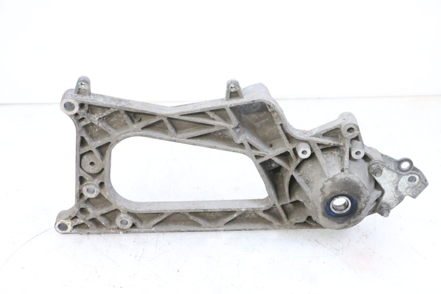 photo de UCHWYT TŁUMIKA PIAGGIO MP3 500 (2016 - 2018) - Zoom stanu zużycia