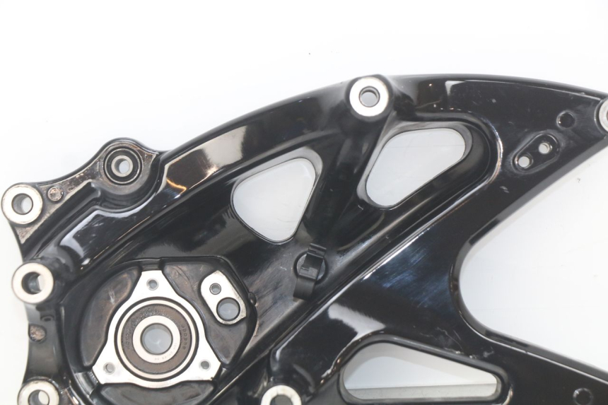 photo de UCHWYT TŁUMIKA YAMAHA N-MAX NMAX 125 (2017 - 2020) - Zoom stanu zużycia