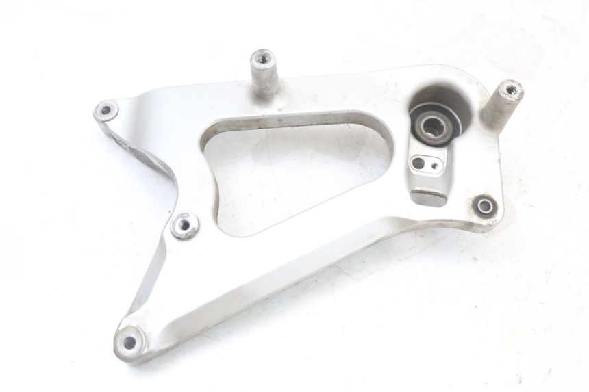 photo de UCHWYT TŁUMIKA PEUGEOT BELVILLE 125 (2017 - 2021) - Szczegół części