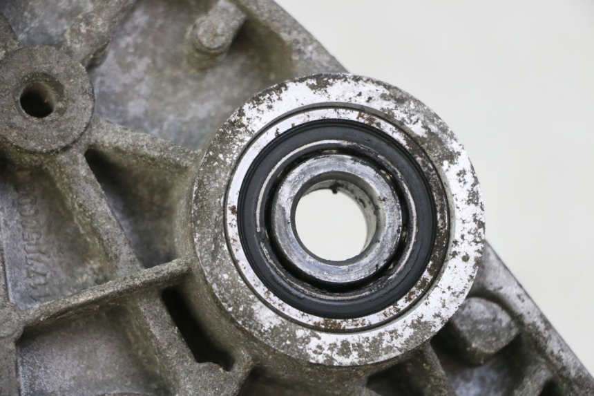 photo de UCHWYT TŁUMIKA PEUGEOT SATELIS 125 (2013 - 2018) - Szczegół części