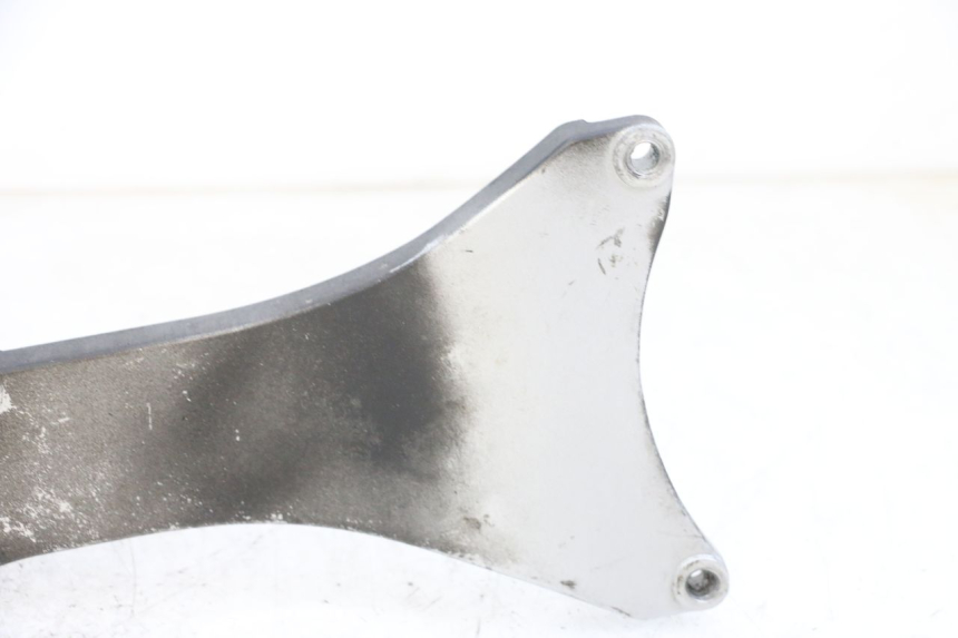 photo de UCHWYT TŁUMIKA DAELIM S1 125 (2007 - 2016) - Zbliżenie techniczne