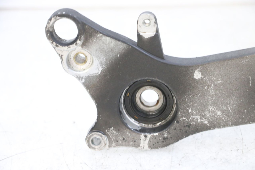 photo de UCHWYT TŁUMIKA DAELIM S1 125 (2007 - 2016) - Widok ogólny