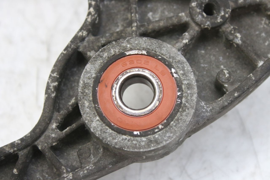 photo de UCHWYT TŁUMIKA PEUGEOT SATELIS 125 (2010 - 2012) - Szczegół części