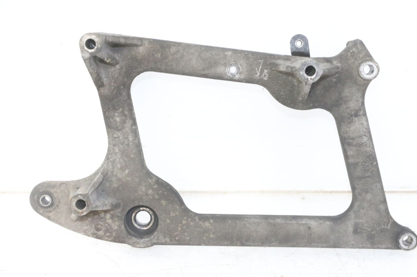 photo de UCHWYT TŁUMIKA PEUGEOT SATELIS 125 (2013 - 2018) - Widok główny