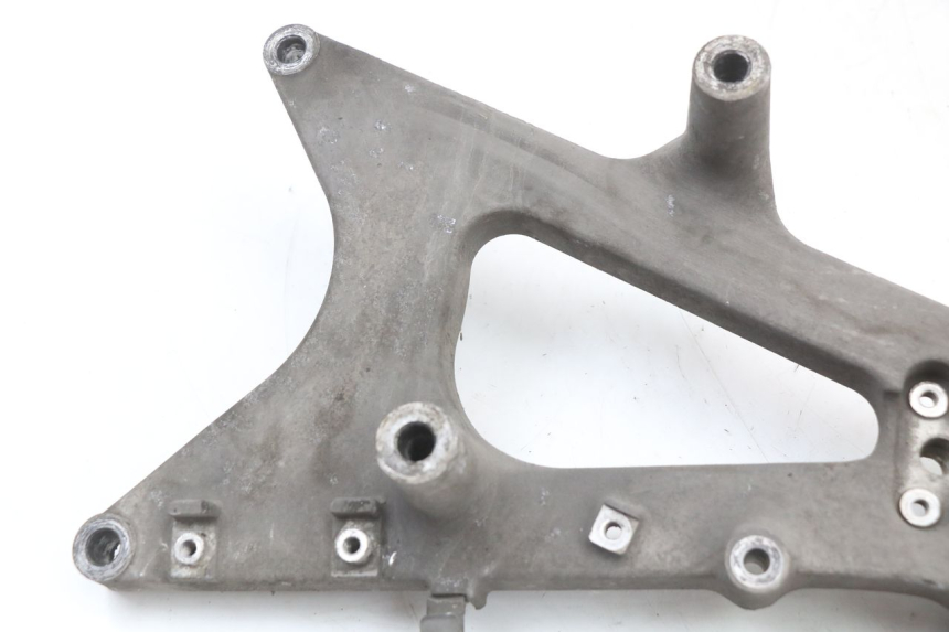 photo de UCHWYT TŁUMIKA HONDA SH ABS 125 (2012 - 2017) - Inny kąt widzenia