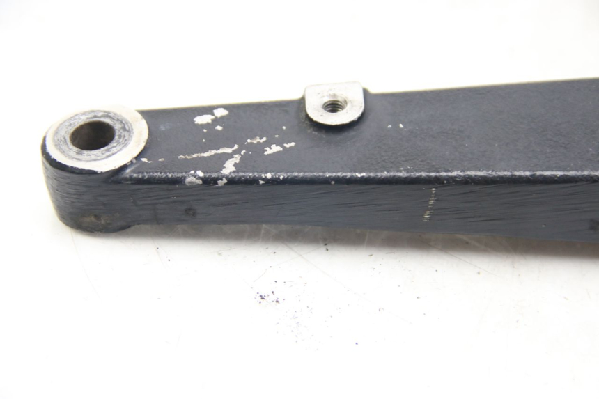 photo de UCHWYT TŁUMIKA SUZUKI SIXTEEN 125 (2008 - 2010) - Szczegóły charakterystyczne