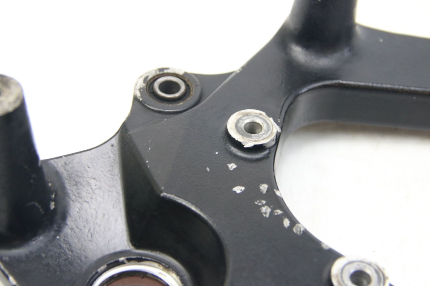 photo de UCHWYT TŁUMIKA SUZUKI SIXTEEN 125 (2008 - 2010) - Zoom jakości