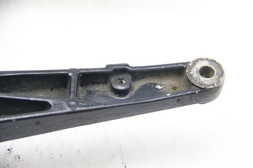 photo de UCHWYT TŁUMIKA SUZUKI SIXTEEN 125 (2008 - 2010) - Zoom stanu zużycia