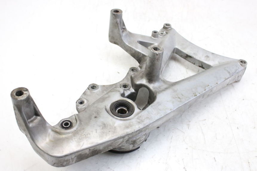 photo de UCHWYT TŁUMIKA MBK SKYCRUISER 125 (2010 - 2013) - Inny kąt widzenia