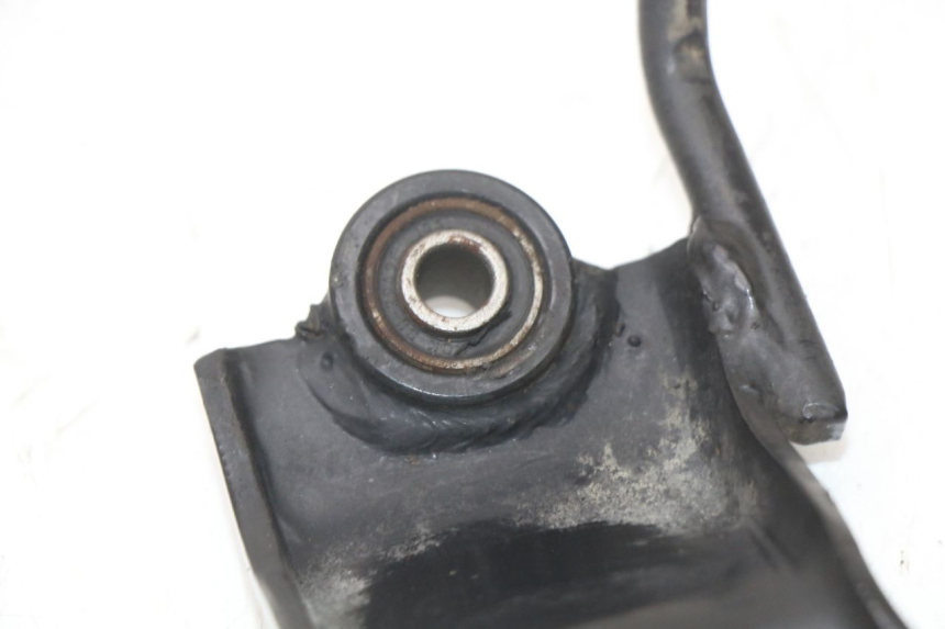 photo de UCHWYT TŁUMIKA KYMCO SUPER 8 4T 50 (2021 - 2024) - Szczegóły charakterystyczne