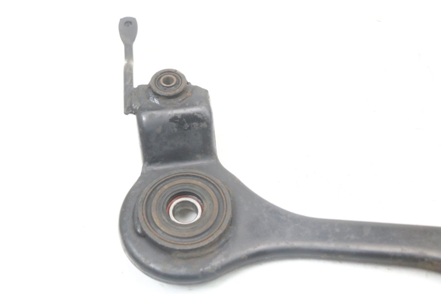 photo de UCHWYT TŁUMIKA KYMCO SUPER 8 125 (2008 - 2015) - Szczegół części