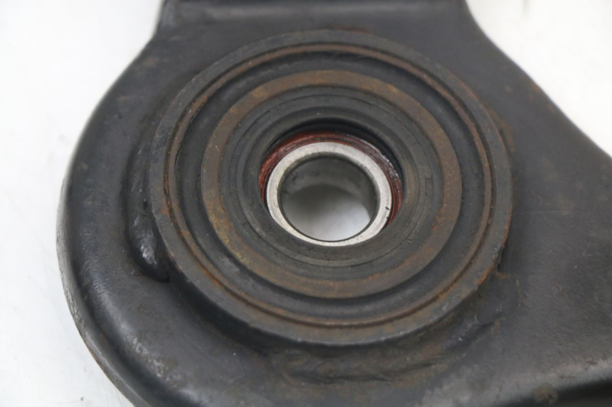 photo de UCHWYT TŁUMIKA KYMCO SUPER 8 125 (2008 - 2015) - Inny kąt widzenia