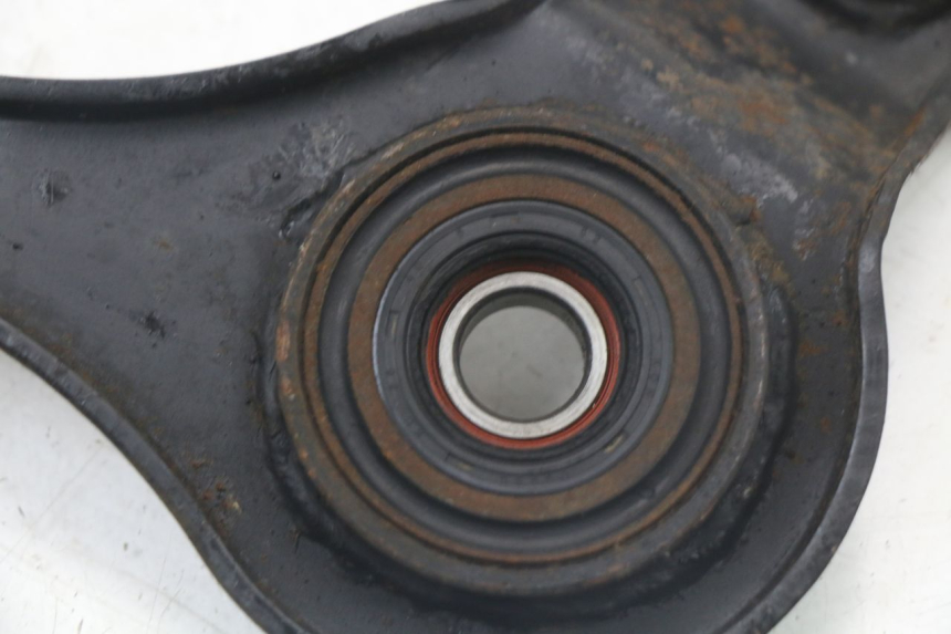 photo de UCHWYT TŁUMIKA KYMCO SUPER 8 125 (2008 - 2015) - Oznaczenia i referencje