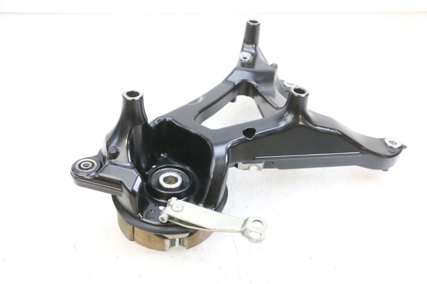 photo de UCHWYT TŁUMIKA YAMAHA TRICITY 300 (2020 - 2024) - Widok ogólny