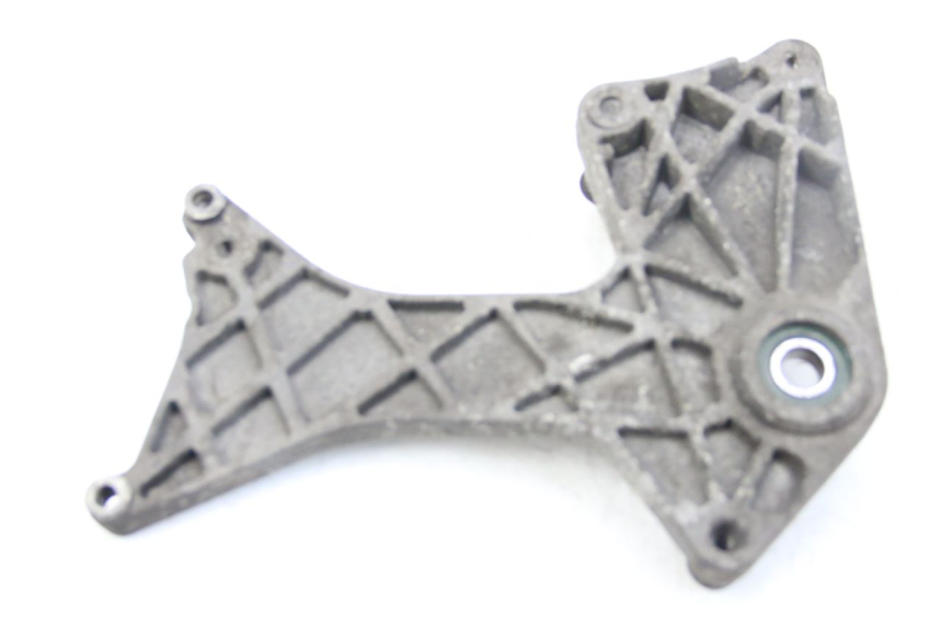 photo de UCHWYT TŁUMIKA PIAGGIO VESPA GRANTURISMO 125 (2003 - 2007) - Szczegół części